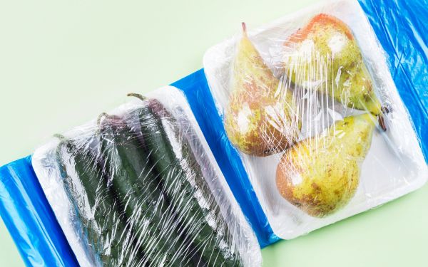 Nhựa LDPE mềm, dẻo thường sử dụng làm túi nilon, màng bọc thực phẩm