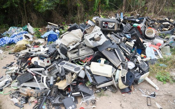 Bãi rác thải không đủ tiếu chí để tập kết rác thảo