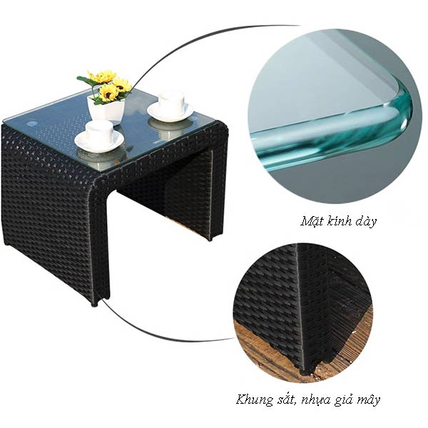 Mặt bàn được trang bị thêm mặt kinh cường lực dày dặn 