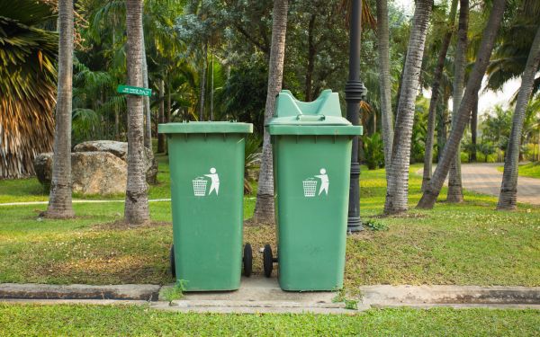 Các loại thùng rác công cộng - Thùng rác nhựa HDPE