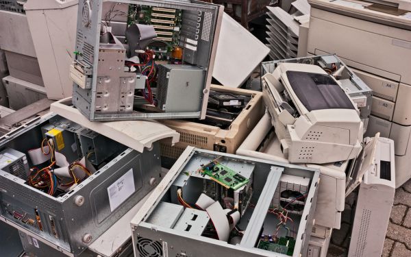 Rác thải điện tử là gì? Ảnh hưởng như nào tới sức khỏe con người?