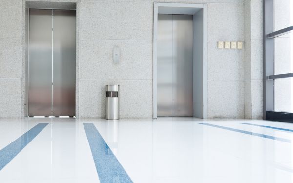 thùng rác cao cấp giúp tạo thêm sự sang trọng, đẳng cấp của khách sạn.