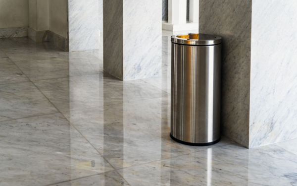 Thùng rác cao cấp giúp khu vực sử dụng được đảm bảo vệ sinh