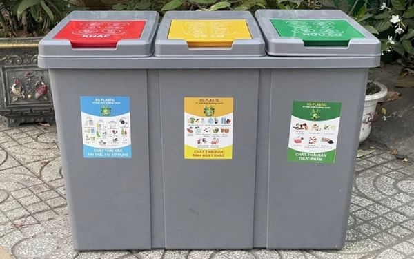 Hình ảnh thùng rác phân loại bằng nhựa