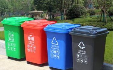 Hướng dẫn cách vệ sinh thùng rác đơn giản, hiệu quả