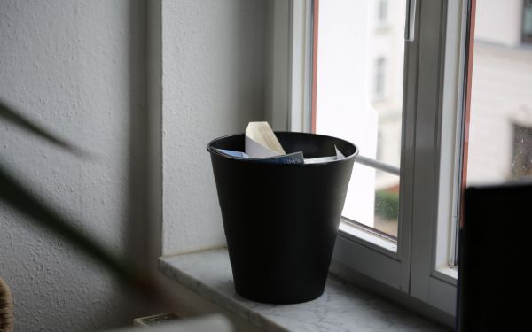 thùng rác nhựa văn phòng