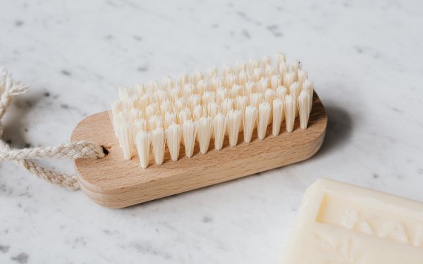 Bàn chải nhà vệ sinh làm sạch các vị trí nhỏ hẹp