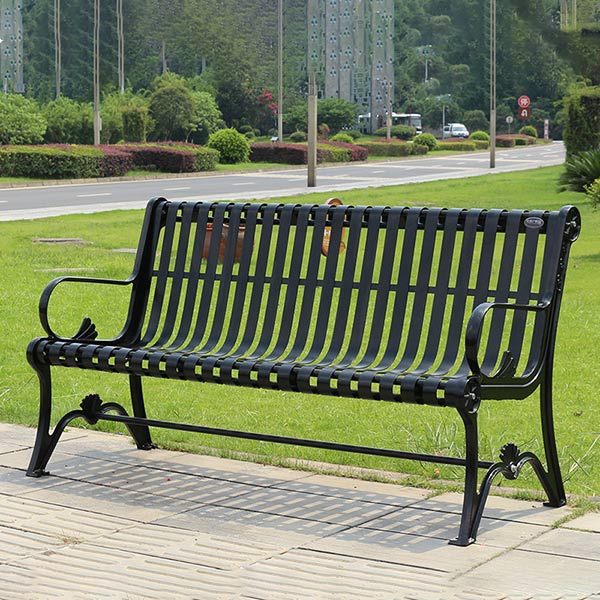Ghế sắt công viên phun sơn đen