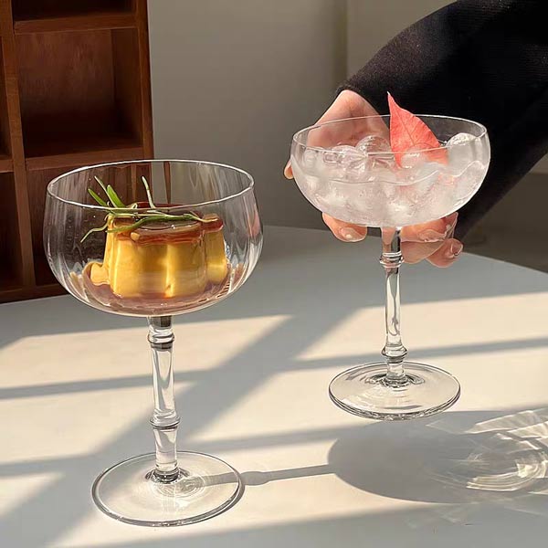 Vẻ đẹp độc đáo của ly Coupe