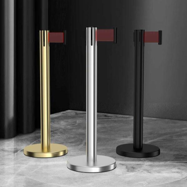 Cột chắn dây màu nâu