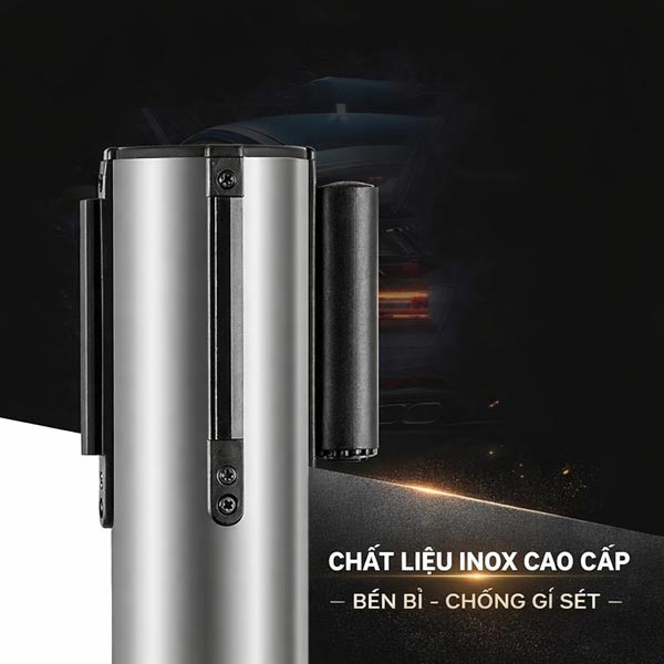 Cột inox phân làn dây xanh lá được làm bằng inox cao cấp, chống gỉ sét hiệu quả