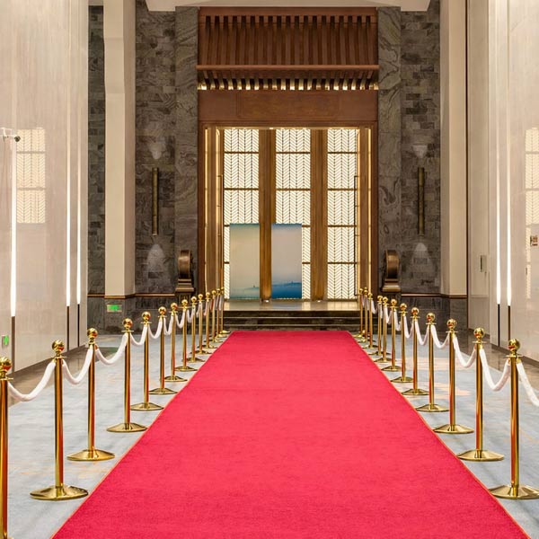 Dây nhung màu trắng khóa inox vàng