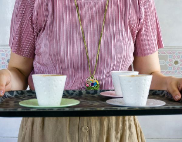 khay phục vụ là gì