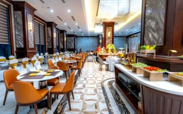 Các thiết bị hỗ trợ đội setup tiệc nhà hàng làm việc nhanh, hiệu quả