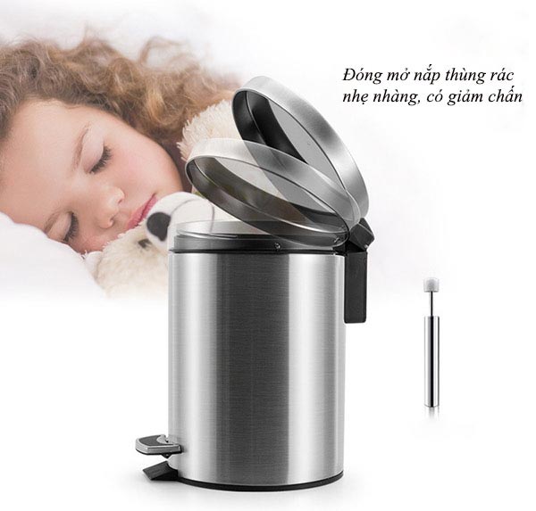 Thùng rác có thiết kế nắp đóng mở thông minh, bền bỉ và an toàn