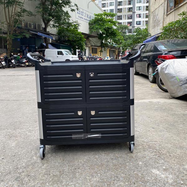 Một số hình ảnh chi tiết xe đẩy đồ ăn khách sạn tại kho Poliva