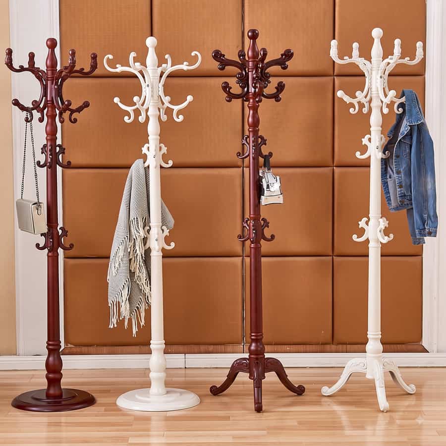 Cây treo quần áo bằng gỗ đứng