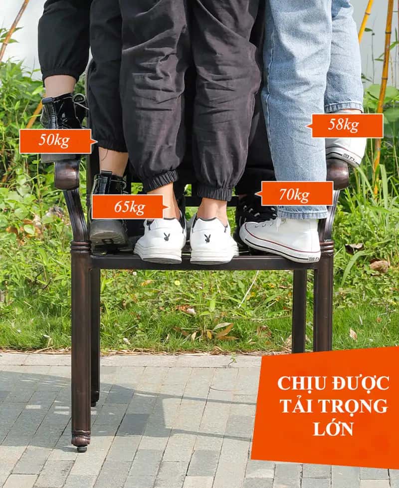 Nhờ chất liệu bền bỉ, thiết kế chắc chắn chân ghế có khả năng chịu tải trọng tốt