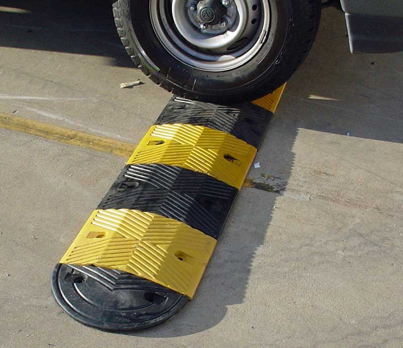 gờ giảm tốc